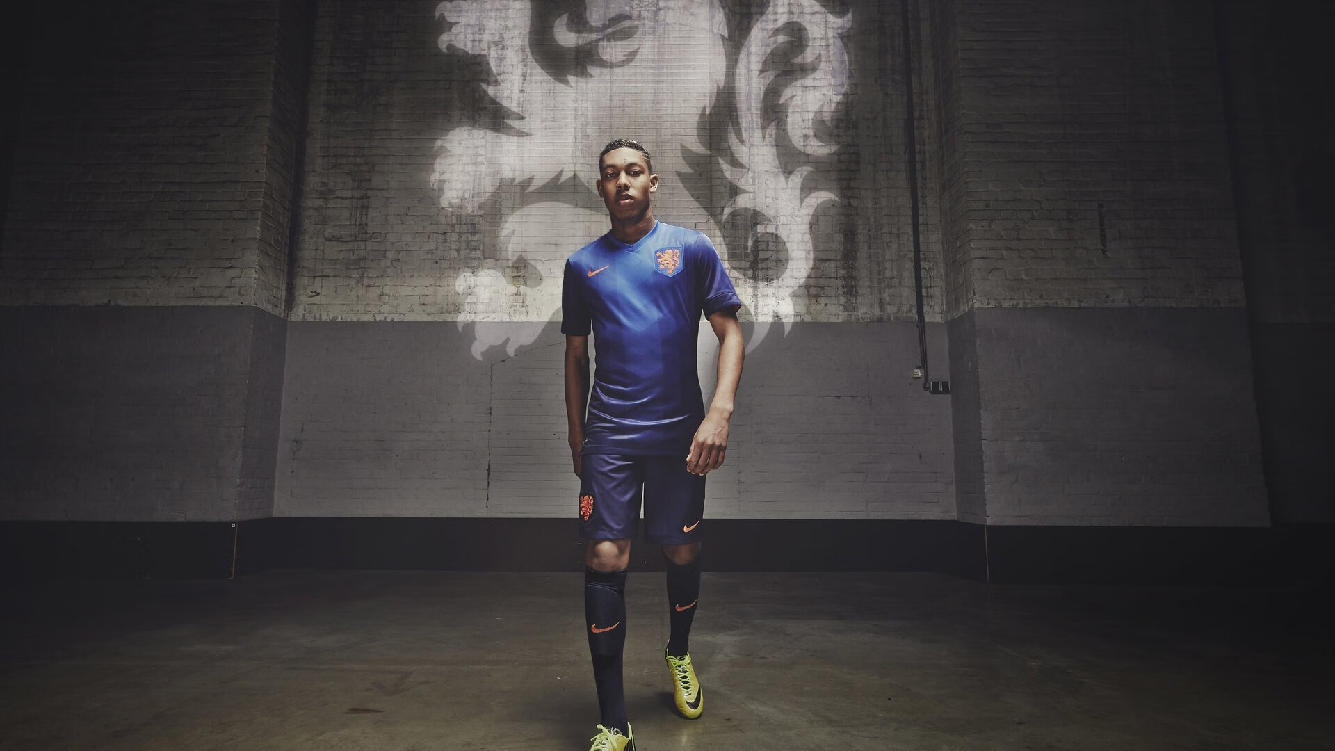 国足青训体系教练员培养现状，中国足协青训教练员